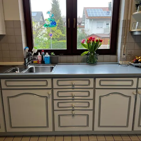 Mit Garten Und Spieloase Für