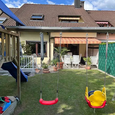 Mit Garten Und Spieloase Für Bühl
